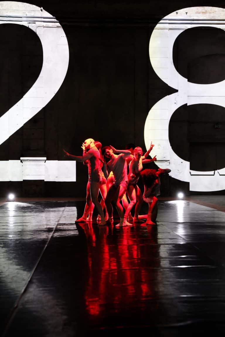 Choreographie von Mirko Mahr, Sara Brandão und Lolita Valau